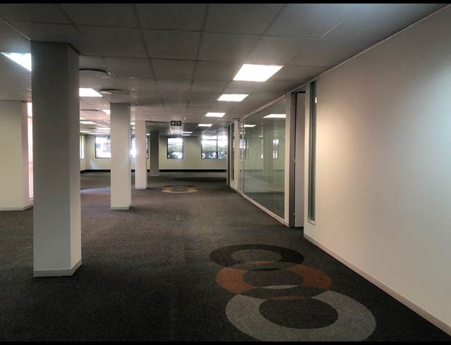 542M² OFFICE TO LET IN SANDTON CENTRAL