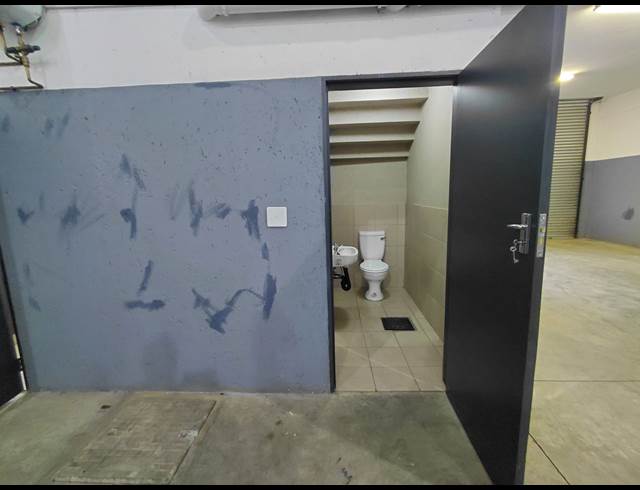 377M² WAREHOUSE TO LET IN POMONA