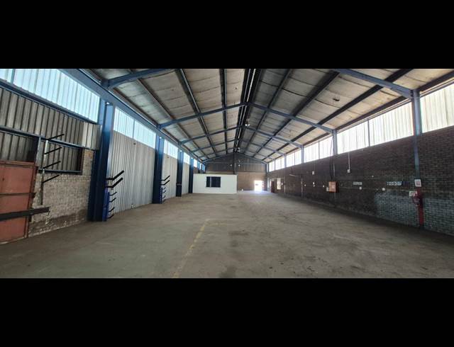 5,600M² WAREHOUSE TO LET IN ANDERBOLT