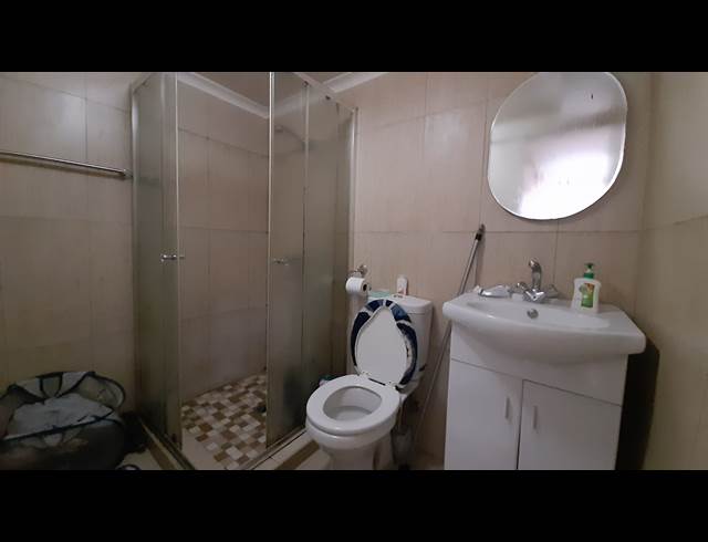 1 bed property to rent in HUME