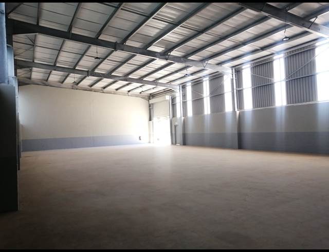 450M² WAREHOUSE TO LET IN WATERFALL