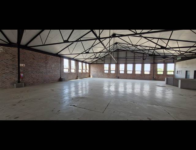 900M² WAREHOUSE TO LET IN SELBY