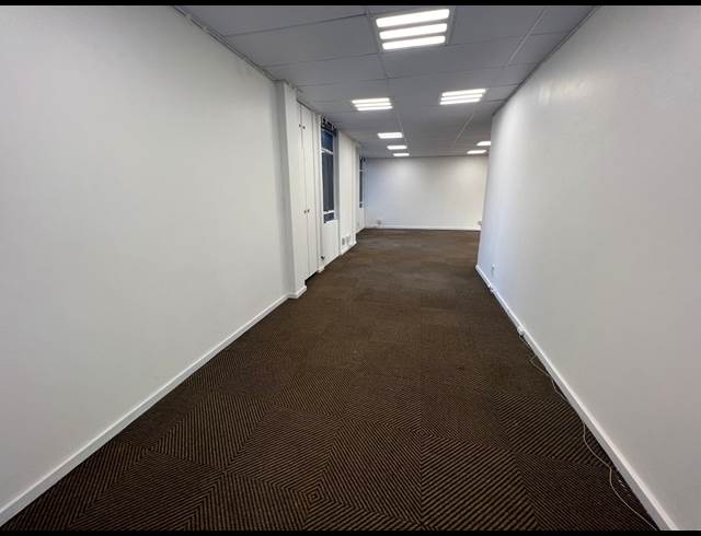 184M² OFFICE TO LET IN ROSEBANK