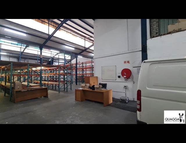 636M² WAREHOUSE TO LET IN DIEP RIVER