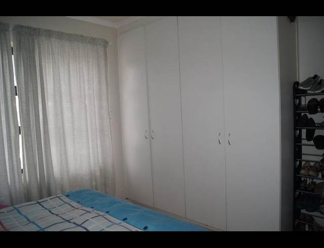 2 BEDROOM PROPERTY TO RENT IN WOODSTOCK
