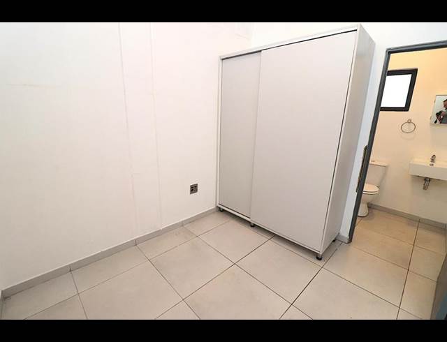 1 BEDROOM PROPERTY TO RENT IN FERNDALE