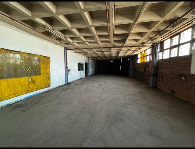 3,563M² WAREHOUSE TO LET IN INDUSTRIA WEST