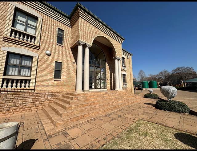 175M² OFFICE TO LET IN HIGHVELD TECHNOPARK