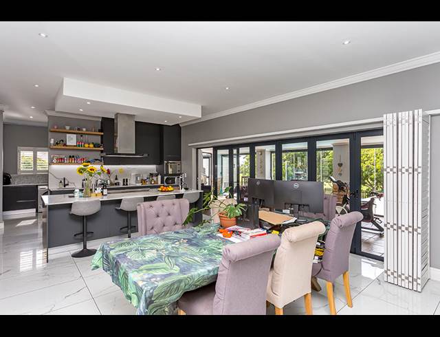 5 BEDROOM HOUSE TO LET IN ATLANTIC BEACH GOLF ESTATE