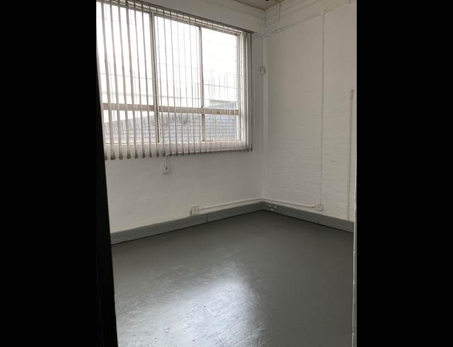 400M² WAREHOUSE TO LET IN WESTMEAD