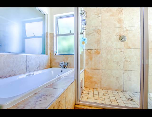 3 BEDROOM FREEHOLD TO LET IN CRAIGAVON