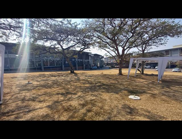 388M² RETAIL TO LET IN RIVERSIDE PARK