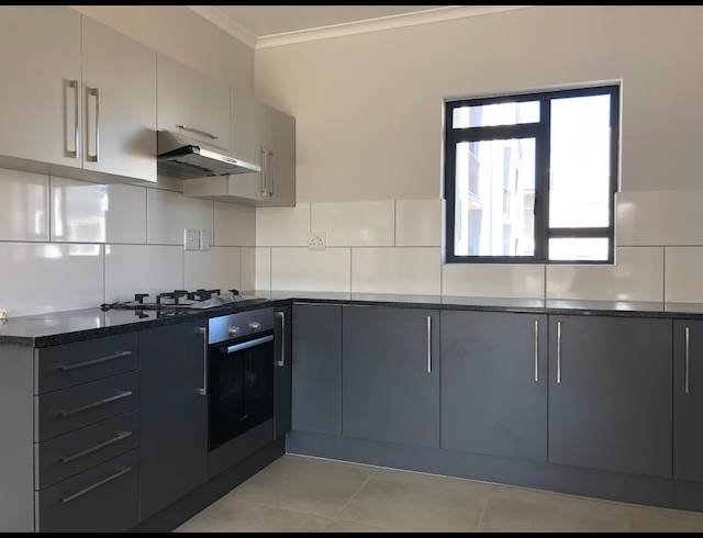 2 BEDROOM PROPERTY TO RENT IN BURGUNDY ESTATE