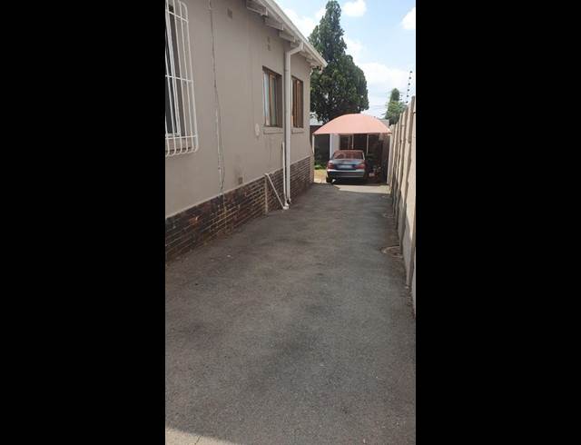 3 BEDROOM PROPERTY TO RENT IN KENSINGTON