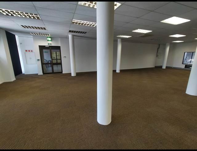633M² OFFICE TO LET IN TYGER VALLEY