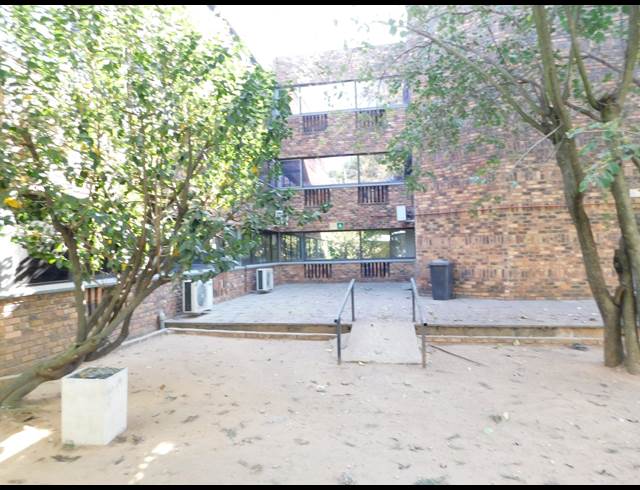 1,497M² OFFICE TO LET IN RANDBURG CENTRAL