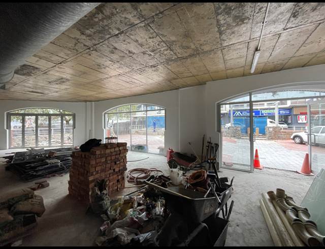 176M² RETAIL TO LET IN GREEN POINT