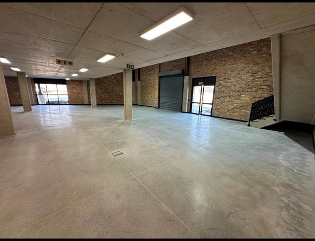 499.29M² WAREHOUSE TO LET IN RIVERSANDS