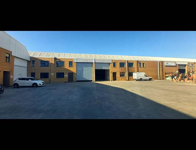 1,860M² WAREHOUSE TO LET IN KILLARNEY GARDENS
