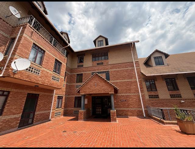 392.70M² OFFICE TO LET IN HOUGHTON ESTATE