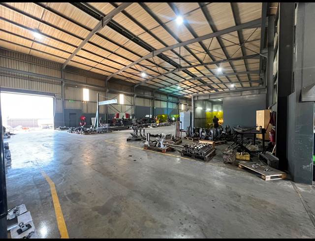 2,866M² WAREHOUSE TO LET IN KNOPJESLAAGTE