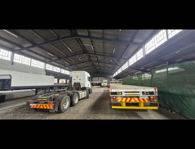 3,029M² WAREHOUSE TO LET IN CITY & SUBURBAN