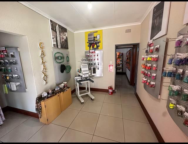 250M² OFFICE TO LET IN BARDENE