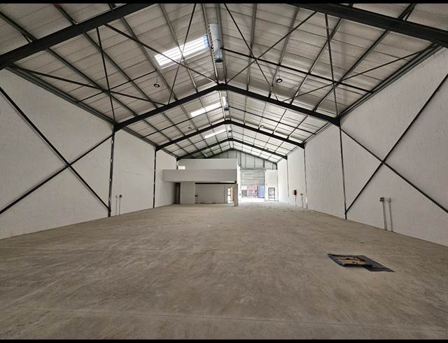 515M² WAREHOUSE TO LET IN KILLARNEY GARDENS
