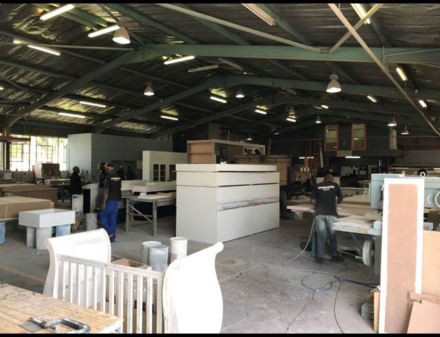 2,400M² WAREHOUSE TO LET IN STRIJDOMPARK