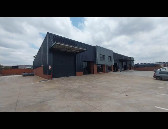 1,400M² RETAIL TO LET IN MONTANA TUINE