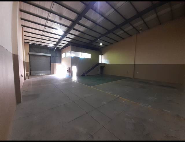 353M² WAREHOUSE TO LET IN STORMILL