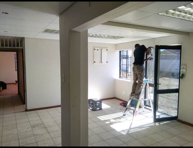 1,205M² WAREHOUSE TO LET IN BEACONVALE