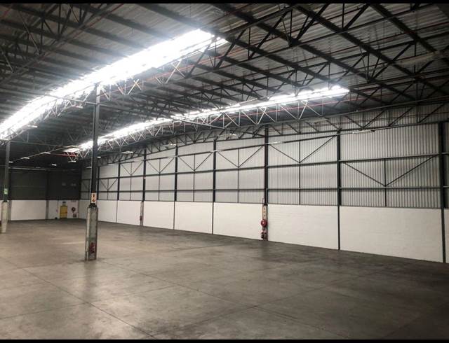 2,305M² WAREHOUSE TO LET IN BLACKHEATH INDUSTRIAL