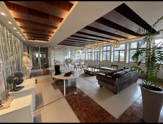 827M² OFFICE TO LET IN GARDENS