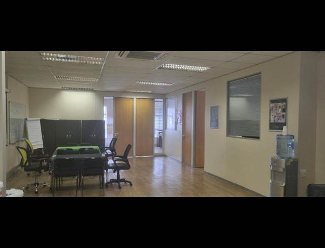 BUSINESS PROPERTY TO RENT IN OBSERVATORY