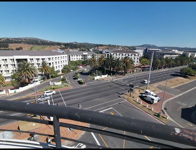 562M² OFFICE TO LET IN TYGER VALLEY