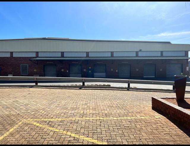 8,343M² WAREHOUSE TO LET IN ISANDO