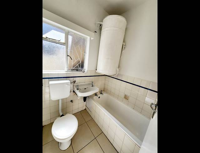 1 bed property to rent in MOWBRAY