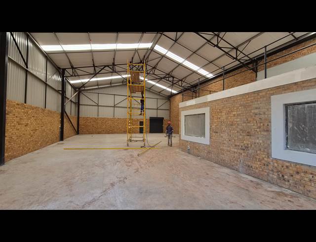 515M² WAREHOUSE TO LET IN BARTLETT