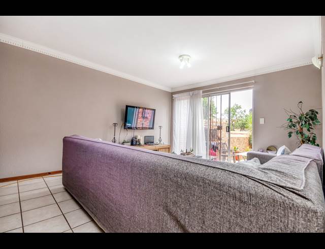 3 BEDROOM TOWNHOUSE RENTED IN ALLEN'S NEK