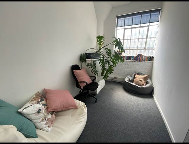 530M² WAREHOUSE TO LET IN PAARDEN EILAND