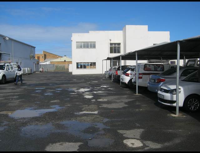 310M² FACTORY TO LET IN GEORGE PARK