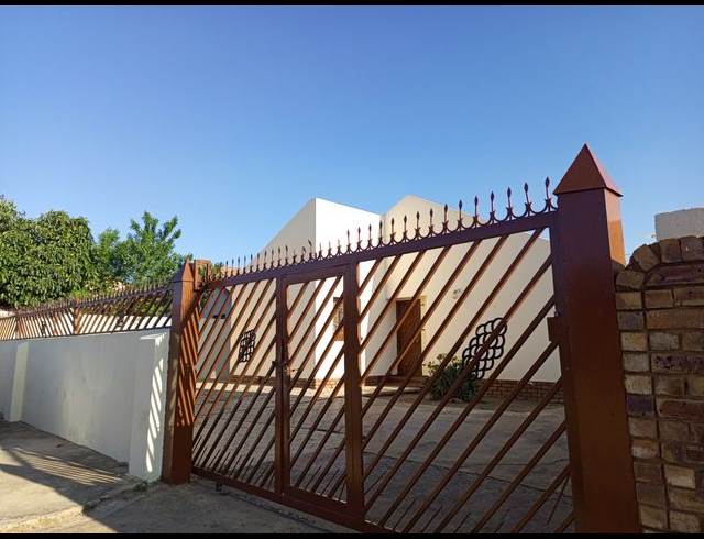 3 BEDROOM FREEHOLD TO LET IN MAMELODI EAST