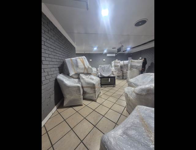250M² BUSINESS CENTRE TO LET IN PRETORIA WEST