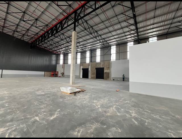 1,000M² WAREHOUSE TO LET IN GOSFORTH PARK