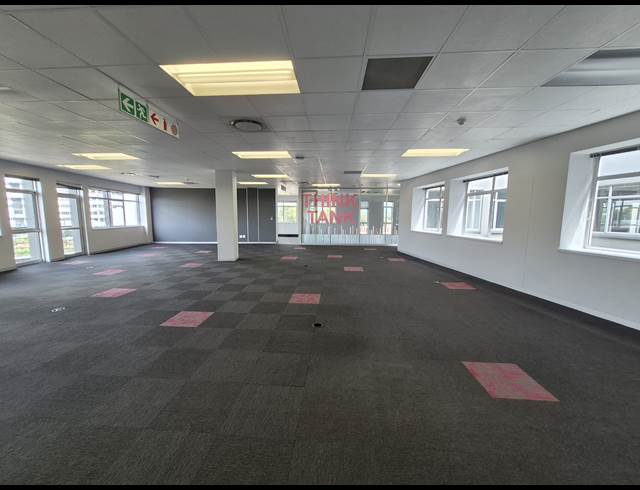 1,633M² OFFICE TO LET IN SANDTON CENTRAL