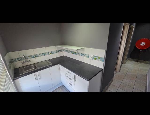 186M² OFFICE TO LET IN NELSPRUIT EXT 2
