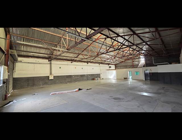 445M² WAREHOUSE TO LET IN ROBERTVILLE