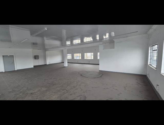 220M² OFFICE TO LET IN NELSPRUIT INDUSTRIAL