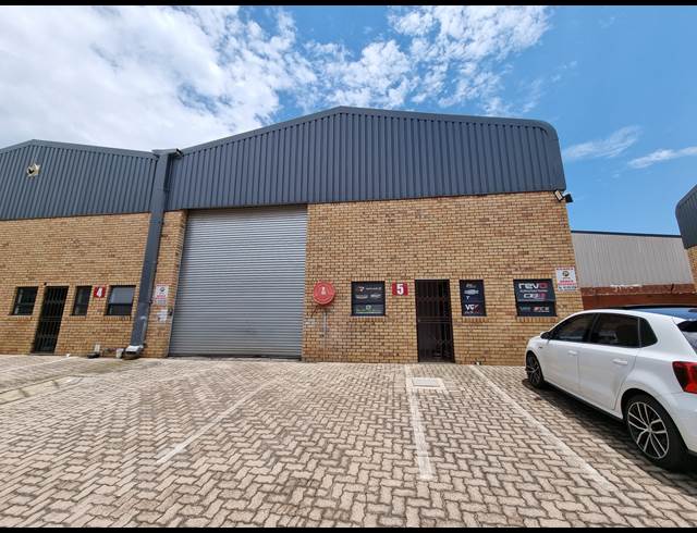 278M² WAREHOUSE TO LET IN CROWN
